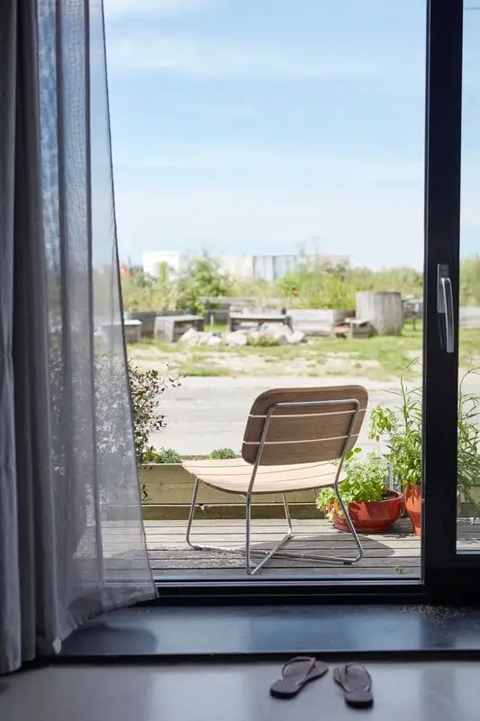 Skagerak Lilium Lounge Chair, Teak - Stainless Steel 7 Skagerak Lilium Lounge Chair, Teak - Stainless Steel - Image 5