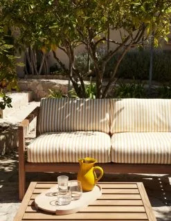 Skagerak Virkelyst Table 75 X 70 Cm, Teak 12 Skagerak Virkelyst Table 75 X 70 Cm, Teak -Outdoor textiles Sales 1505883 1600475 Virkelyst 2 seater2C Opening Tray M