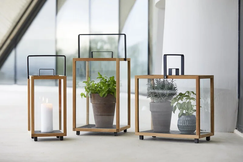 Cane-line Lighthouse Lantern, Small, Teak - Lava Grey 5 Cane-line Lighthouse Lantern, Small, Teak - Lava Grey - Image 3