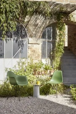 Vitra Metal Side Table, S, Galvanized -Outdoor textiles Sales 5920124 Eames Plastic Armchair DAR Eames Plastic Side Chair DSR Metal Side Table Zinc master