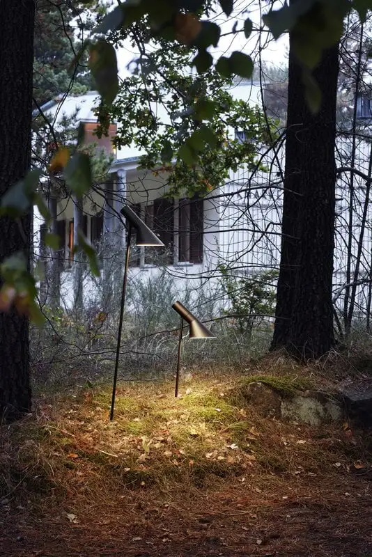 Louis Poulsen AJ Garden Bollard Lamp, Short, 3000K, Anchor With Adaptor 8 Louis Poulsen AJ Garden Bollard Lamp, Short, 3000K, Anchor With Adaptor - Image 6