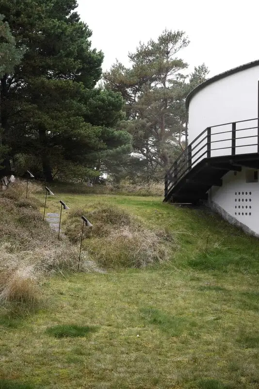 Louis Poulsen AJ Garden Bollard Lamp, Long, 3000K, Spike With Adaptor 7 Louis Poulsen AJ Garden Bollard Lamp, Long, 3000K, Spike With Adaptor - Image 5